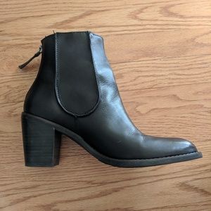 Matisse Mack Boot. Size 8.5
